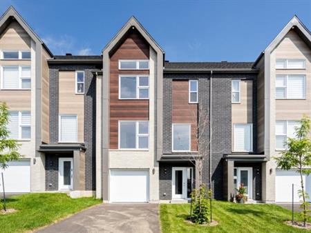 Maison 4 chambre garage st-Jerome à/c