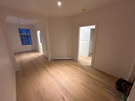 6 1/2 rénové et disponible