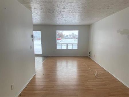 2 CH - 1 SDB - Granby - $1,295 /mo