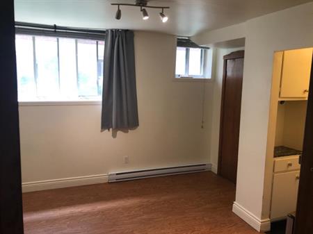 À LOUER. Studio 1 1/2 ROSEMONT