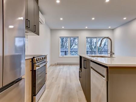 Superbe 6 ½ sur 2 étages à Deux-Montagnes (Environ 1600 pc) (secteur REM)