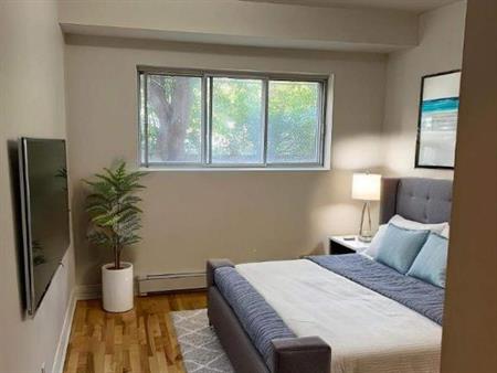 1 CH - 1 SDB - Montréal - $1,000 /mo