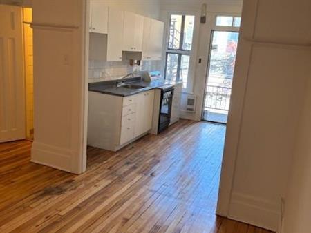 4 1/2 - Montréal (Centre-Sud) - 1 700 $/mois