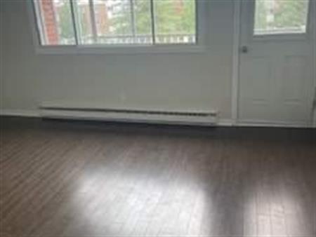 1 CH - 1 SDB - Gatineau - $1,545 /mo