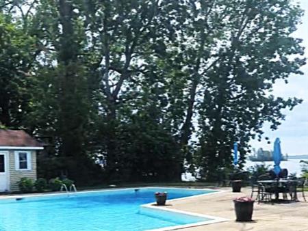 2 CH - 1 SDB - Dorval - $1,650 /mo