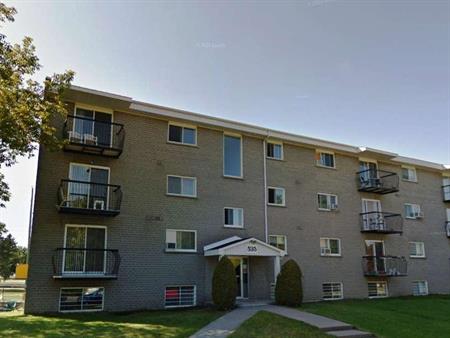 3-1/2 à louer Fleurimont à proximité CHUS et Cegep