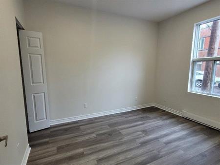 3.5 à côté du Marché-Jean-Talon DUPLEX ULTRA RÉNOVÉ