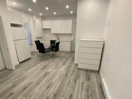 Chomedey 31/2 a louer