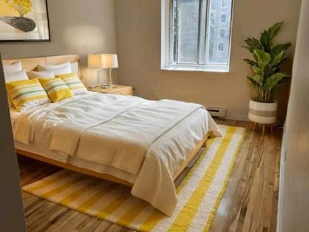 2 CH - 1 SDB - Montréal - $1,300 /mo