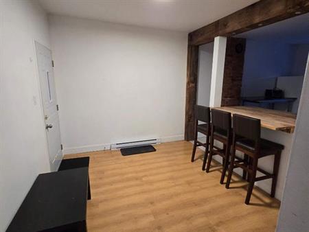 2 CH - 1 SDB - Montréal - $1,700 /mo