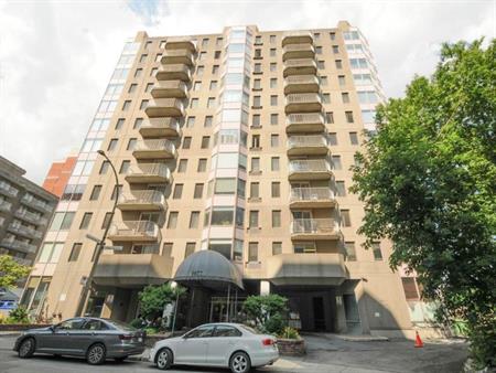 Top floor (12th) Fully-furnished penthouse $1,800/month Montreal - Condo / apartment for rent Ville-Marie