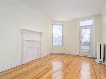 2 CH - 1 SDB - Westmount - $1,895 /mo