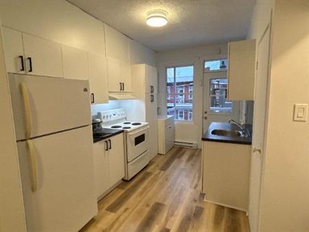 Appartement 4 1/2 - À louer