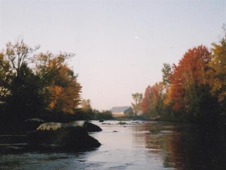 TERRAIN À BROMONT - ACCÈS DIRECT À LA RIVIÈRE YAMASKA