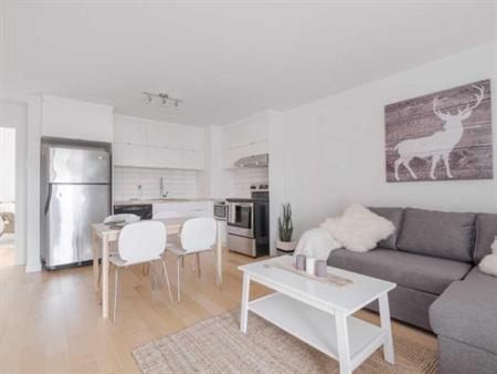 3 ½ entièrement meublé à louer Sainte-Foy / Sillery juillet 2026