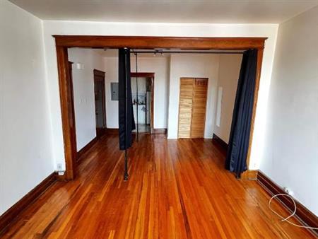 Studio - Montréal - $1,040 /mo