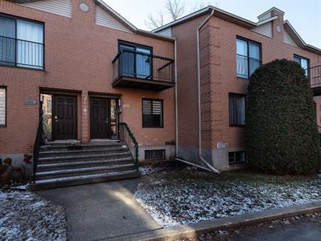 🏡 Rare sur le marché! Maison à LOUER à Ste-Dorothée. Confort et tranquillité dans un secteur prisé.