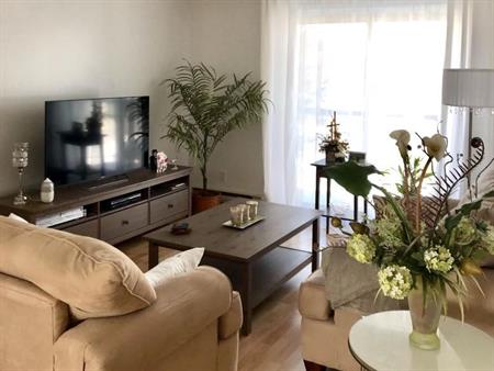 Québec, secteur Beauport, 4 1/2 frais peint, rénové