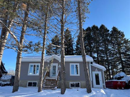 4 et demi NEUF à louer St-Donat