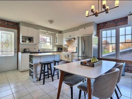 Beau grand 5 1/2 à louer