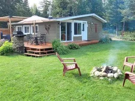 Maison Chalet disponible à la location mensuelle ou saisonnière - 4 1/2 pour 2, 3 personnes