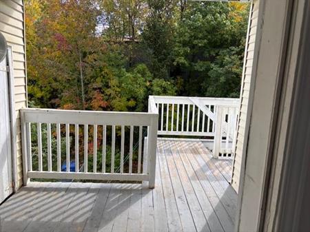 Occasion, beau 41/2, rénové au complet, 700$