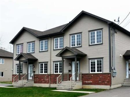 Appartement style condo