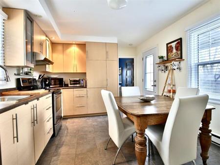 Beau grand 4 1/2 Vieux Longueuil