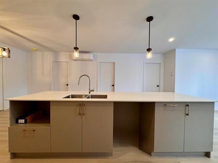 1 Longueuil • 2 chambres • Neuf • Qualité • Tranquillité • Balcon