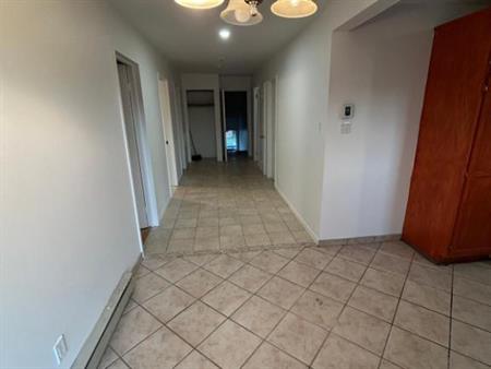 Très grande chambre à Repentigny