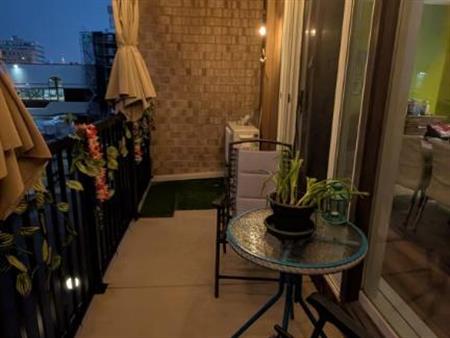 Magnifique 4½ dispo dès maintenant / semi-meublé