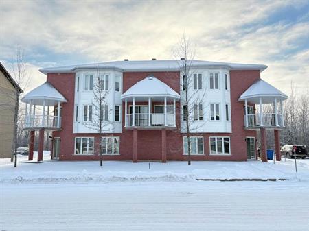 Grand 4 ½ style condo - Thetford Mines