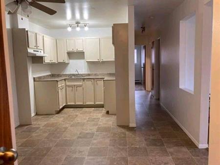 logement 5 1/2 a louer (disponible 1 mars)