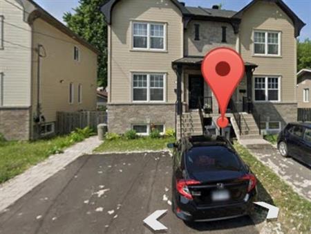 7 1/2 à louer - 2200$ ♡ Bois-des-Filion