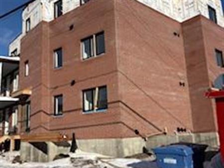 Superbes 3 ½ neufs à proximité de tout!