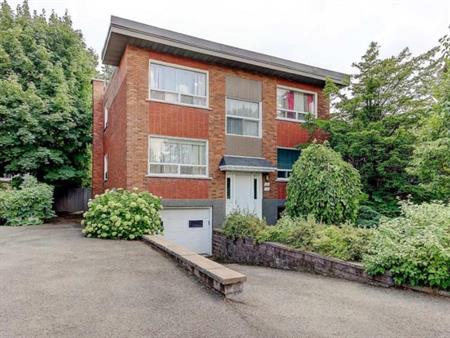 Charmant 5 1/2 Longueuil, 3 chambres