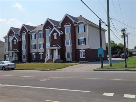 4 1/2 - Terrebonne - 1 475 $/mois