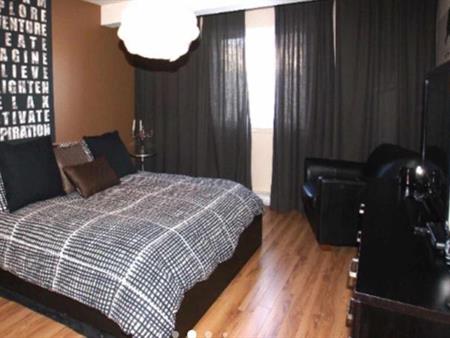 4 1/2 saint-hubert, mars,juin,juillet