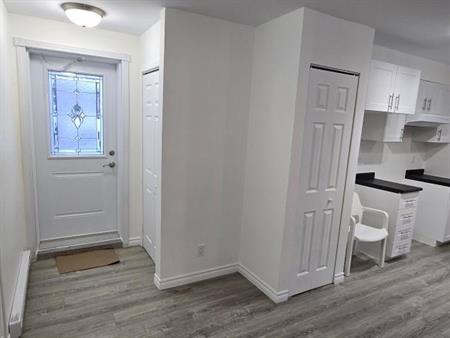 Logement 4 1/2 a louer Jonquiere