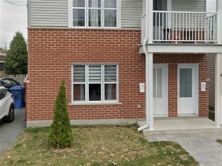 4 1/2 109-A Victoria Sorel-Tracy 'NEUF'