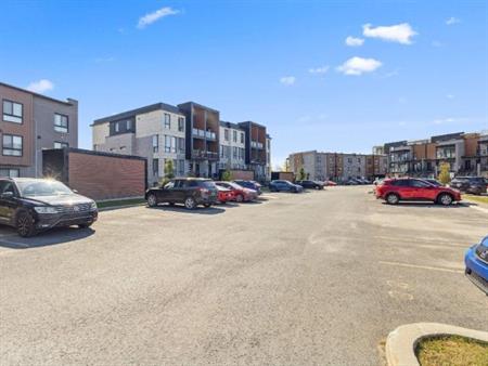 2 CH - 1 SDB - Gatineau - $1,965 /mo