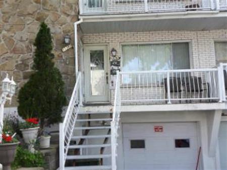 Bas De Duplex Avec Sous-sol 7 1/2