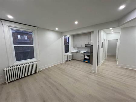 Appartement 3.5 rénové pour février 2026 - A louer • For Rent