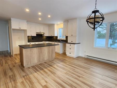 🏡 À LOUER – Superbe 4 ½ à St-Majorique