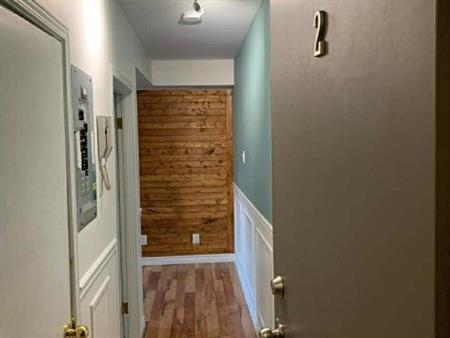 *Disponible* Appartement 3 ½ à louer à St-Sauveur semi-meublé