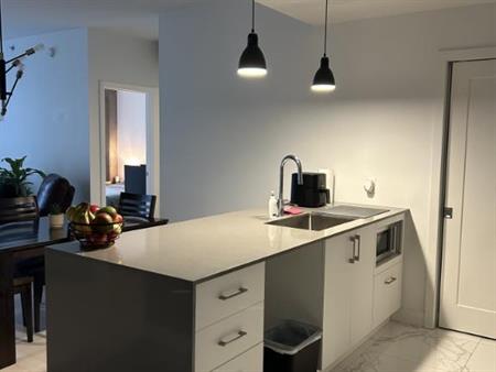 Condo 4 1/2 + bureau chauffé, éclairé à louer à Lévis – Immeuble Le Proxi