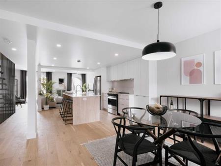 Maison de ville à louer Sainte-Foy / Sillery juillet 2026