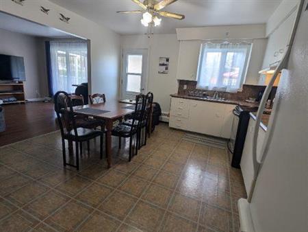 4 et demi dispo 1 février à Danville (val des sources)