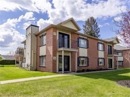 Condo 4 1/2 à louer