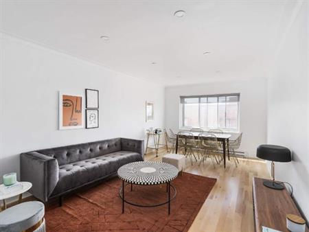 2 CH - 1 SDB - Montréal - $2,095 /mo
